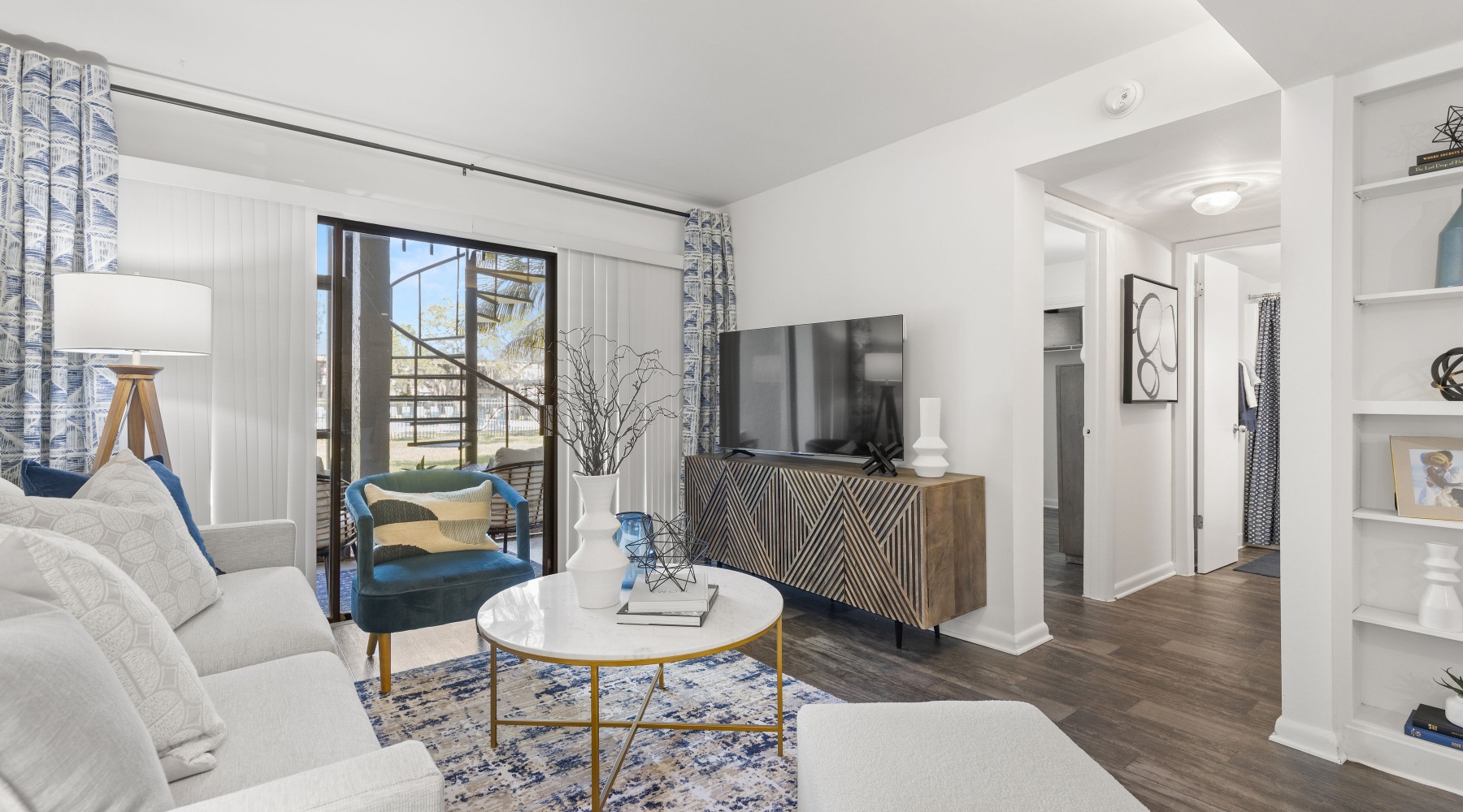 Spacious Floorplans. Refreshing Amenities Spacious Floorplans. Refreshing Amenities